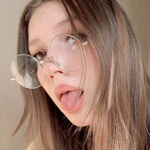 Zzzsunvi Zzzsunvi Nude Leaks Onlyfans Photos Fapgeek