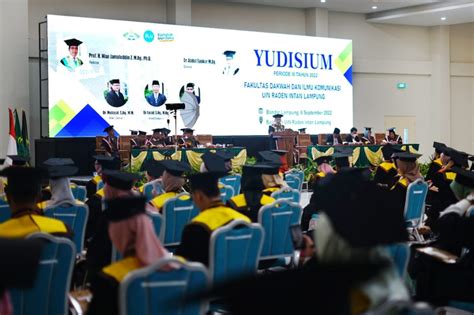 Yudisium 196 Sarjana Ini Pesan Dekan Dakwah Universitas Islam Negeri