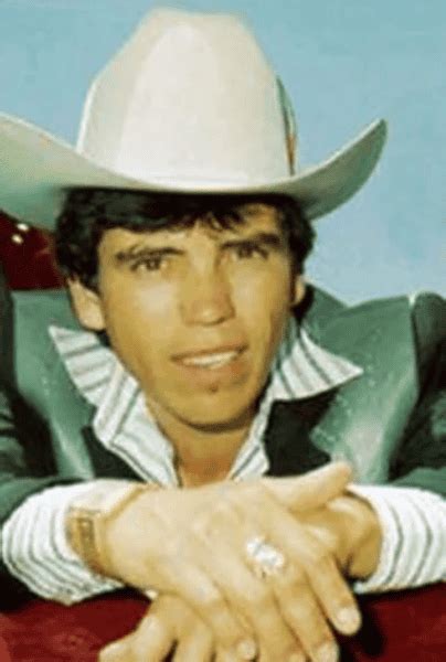 Así Es Como Chalino Sánchez Reflejaba Su Lujoso Estilo De Vida En