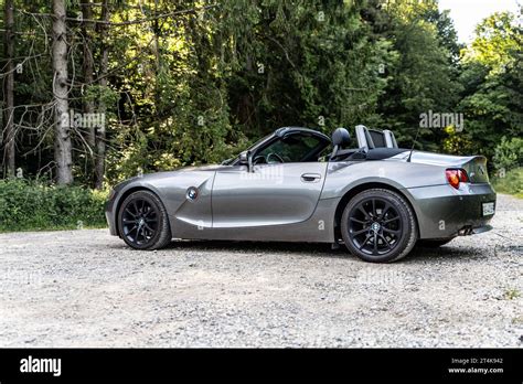 BMW Z4 E85 Stock Photo - Alamy