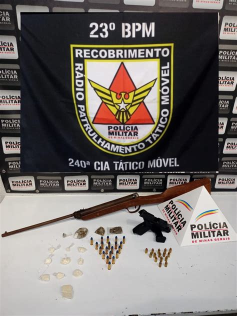 Polícia Militar Desarticula Ponto De Tráfico E Apreende Drogas E Arma