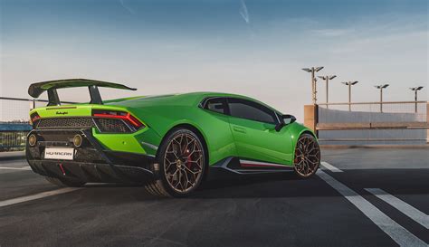 Green Lamborghini Huracan Performante 4k Green Lamborghini Huracan ...