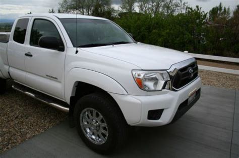 Buy Used Toyota Tacoma Base Extended Cab Pickup Door L In