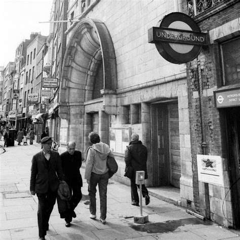 District Line, London History, Vintage London, Districts, Chicago ...