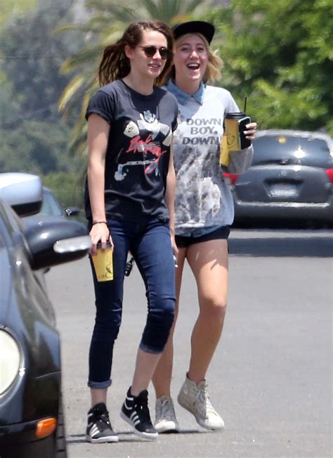 Kristen Stewart Out In La 01 Gotceleb