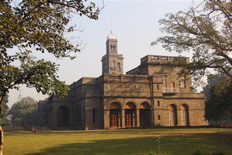 Pune University Outruns Mumbai University And Becomes The Largest In