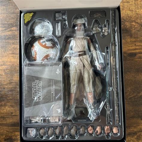 Hot Toys Mms Star Wars Ep Vii The Force Awakens Rey Bb Set