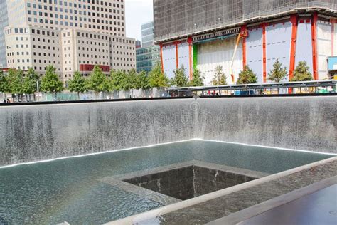 Fuente Conmemorativa Nueva York Foto Editorial Imagen De York