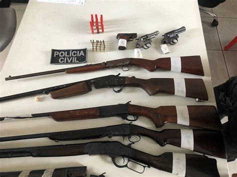 Polícia fecha fábrica clandestina de armas de fogo na zona Sul de