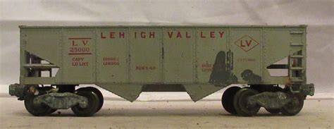 Three Lionel Postwar Freight Cars