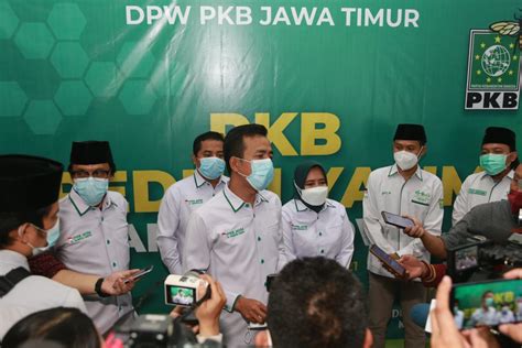 Fraksi Pkb Jatim Salurkan Bantuan Juta Untuk Anak Yatim Liputan Jatim