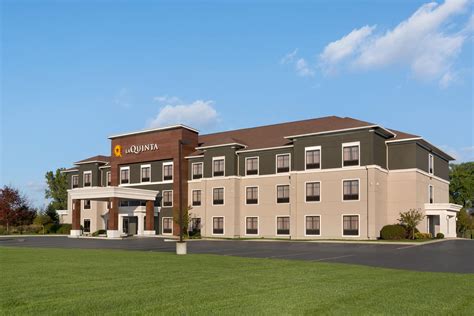 La Quinta Inn & Suites by Wyndham Lackawanna | Lackawanna, NY Hotels