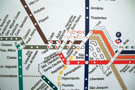 Mapas De Estações E Trens Da Cptm Permanecem Desatualizados