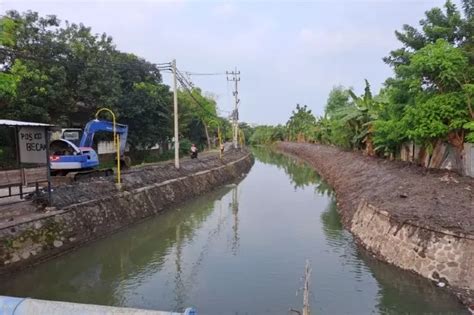 Pemkab Sidoarjo Normalisasi 58 Titik Alur Sungai Jawa Pos