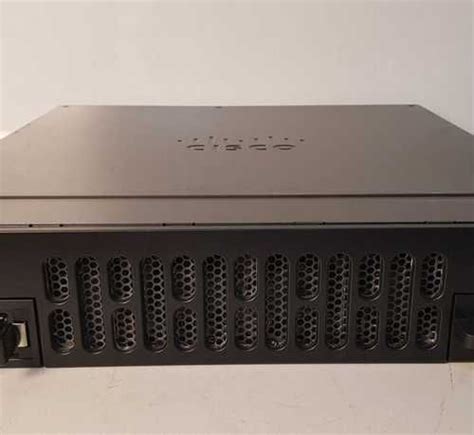 Маршрутизатор Cisco ISR 4451 X отличноe состояниe Москва Комьютерные