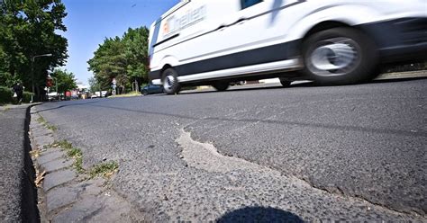 Zustand Auf Bonner Straßen Stadt Schlaglöcher Sind Beseitigt