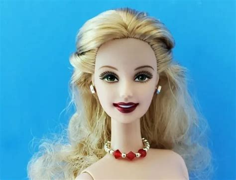 Barbie Curly Blonde Hair Nude Doll Twist At Waist Gorgeous Necklace