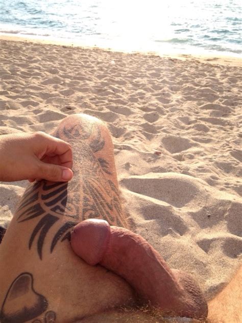 Thumbs Pro Alanh Me 103k Follow All Things Gay Naturist And Eye