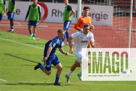 1 FC Köln SC Fortuna Köln vs Schalke 04 II 4 Liga from left Joey