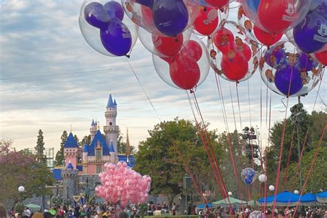 Special Events at Disneyland: The Complete Guide for Every Season ...