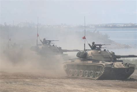 This Is Weird China Has More Tanks Than It Knows What To Do With The