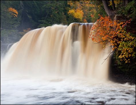 Presque Isle Falls Waterfall, Porcupine Mountains Wilderness State Park ...