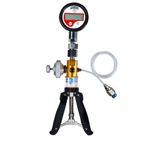 Hand Operated Pressure And Vacuum Pump Calibrator For Calibration Labs