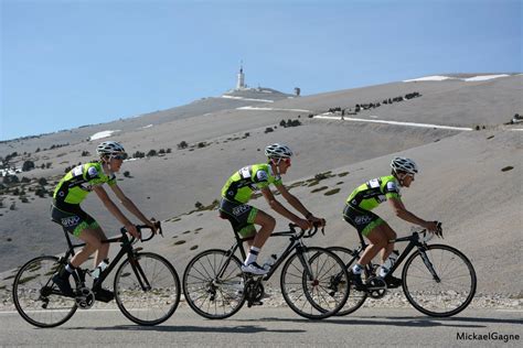 Cyclosportieve Naar De Top Van Mont Ventoux