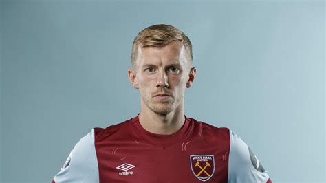 James Ward Prowse Completes 30 Million Move From Southampton To West