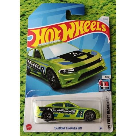 HIJAU HOT WHEELS DODGE CHARGER SRT GREEN POLICE AIRLINES RUNWAY MARSHAL Shopee Malaysia