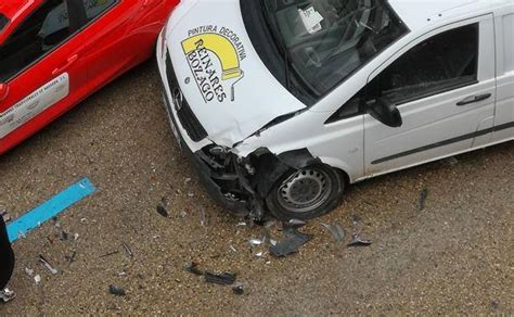 Un Conductor Drogado Provoca Un Accidente En La Calle Bebricio De