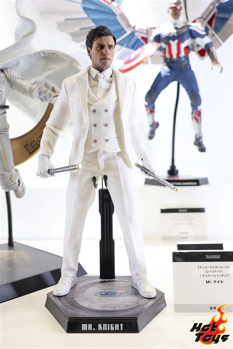 Hot Toys Moon Knight Mr Knight Collectible Figure Collector Freaks Collectibles Forum