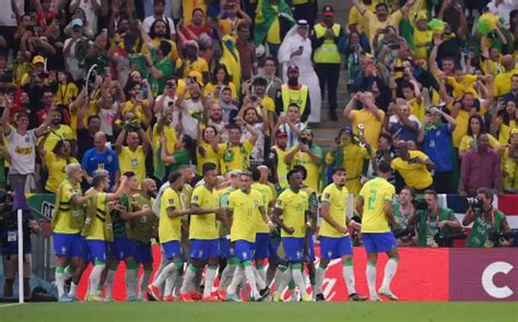 No Catar Torcida Do Flamengo Manda Recado Para Real Madrid