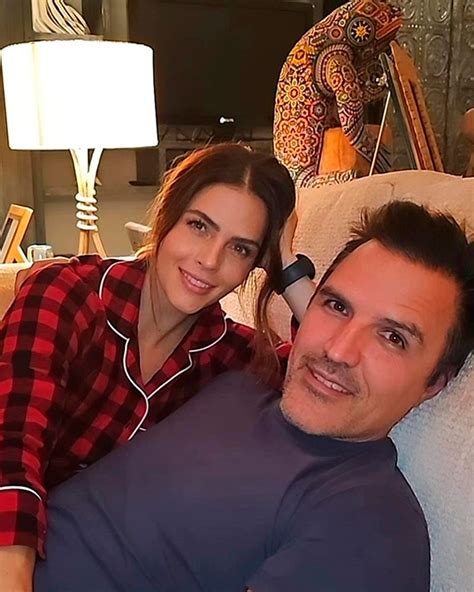 Claudia Lvarez Y Billy Rovzar Comparten El Secreto De Su Feliz