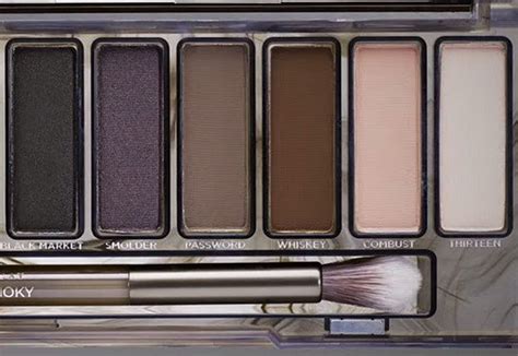 NAKED PALETTE SMOKY MAIS UMA DA URBAN DECAY