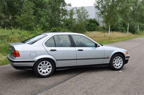 Openroadclassiccarsbmw320i 14 Openroad