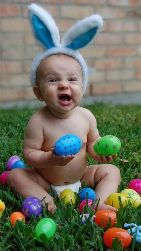 Pin By Isabel Luna On Bebes Tiernos Baby Easter Pictures Easter Baby