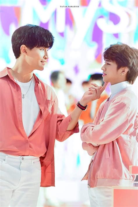 Pin By Paula Afonso Domingues On Ohm Y Fluke We Meet Again Kpop Memes Openly Gay