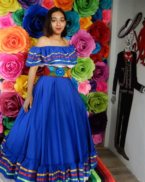 What To Wear To A Mexican Themed Party Or Fiesta: 5 Outfit Ideas