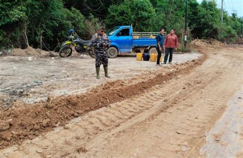 Jalan Rusak Di Tiga Desa Di Lingga Diperbaiki Kades Dan Masyaratnya