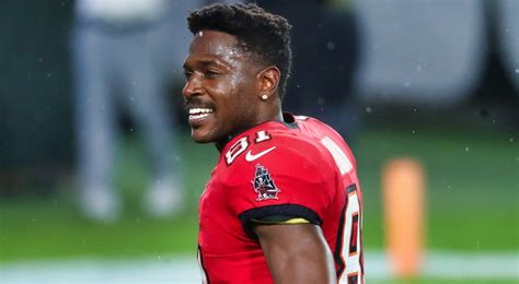 Antonio Brown Uses Magic Johnsons Openly Gay Son To Take Nasty Shot At Pittsburgh Steelers