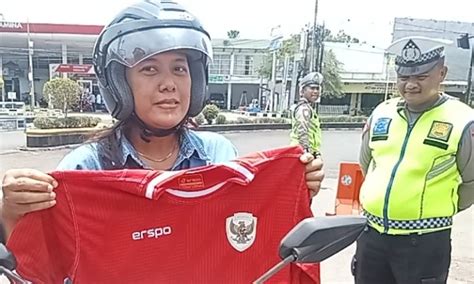 Dinilai Tertib Saat Operasi Zebra Candi Puluhan Pengendara Di Pemalang