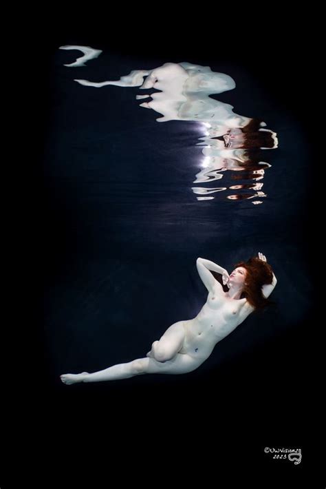 Calm Repose Underwater Ii Artistic Nude Photo By Photographer