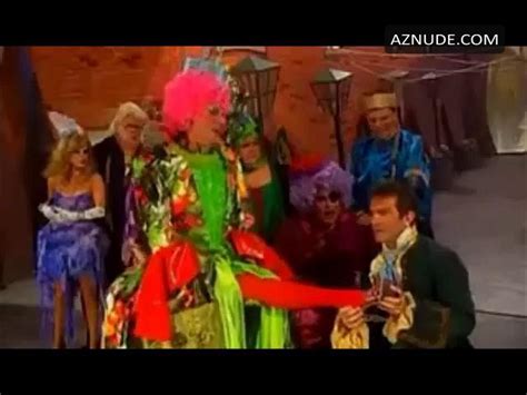 CORONATION STREET PANTOMIME NUDE SCENES AZNude