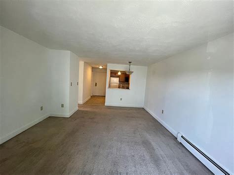 Revere Beach Pkwy Chelsea Ma Apartments For Rent Zillow