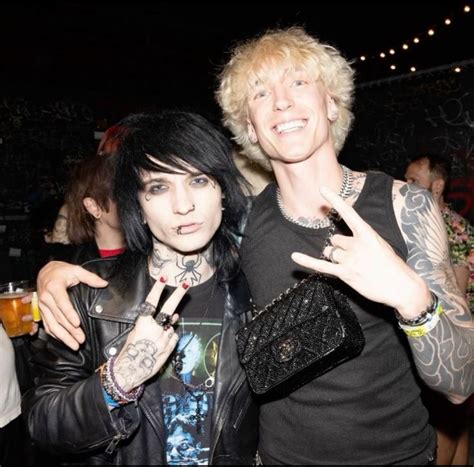 Pin By On Pins By You Johnnie Guilbert Sam And Colby Latina Women