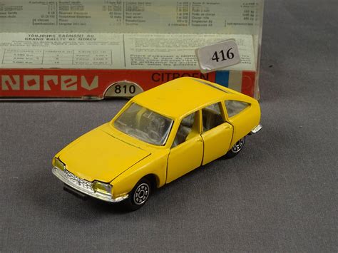 Norev jet métal Citroen GS couleur jaune neuf en boite spéciale