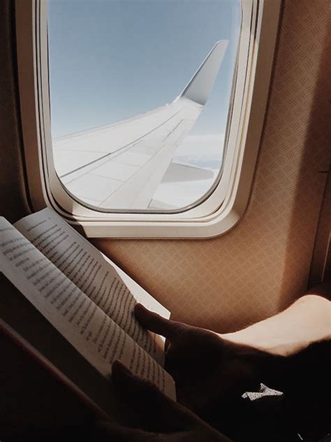 Flying To Run A Race Beat Jet Lag With These Expert Travel Tips