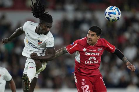 Ñublense roza la hazaña cae en penales y el fútbol chileno se despide