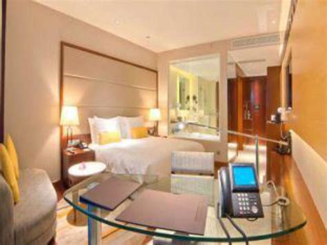 Crowne Plaza Kochi in India - Room Deals, Photos & Reviews